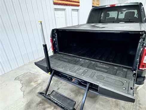 Used 2018 Ford F150 XLT w/ Equipment Group 302A Luxury image 6