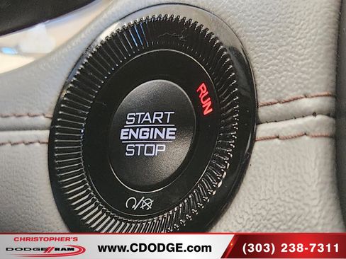 Used 2025 Jeep Compass Limited image 30