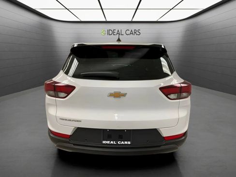 Used 2021 Chevrolet TrailBlazer LS FWD image 6