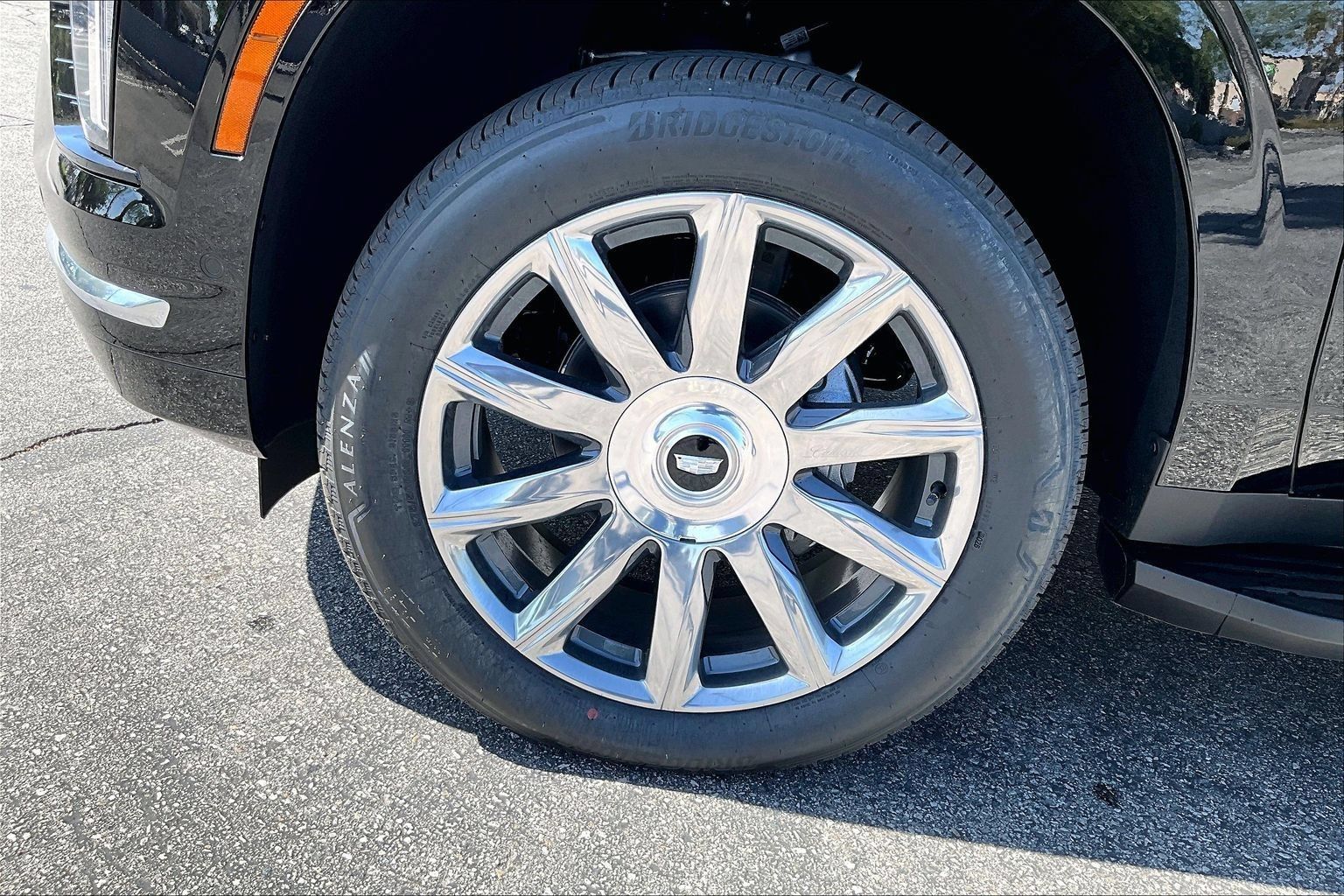 New 2026 Cadillac Escalade ESV 4WD w/ LPO, Floor Liner Package image 10
