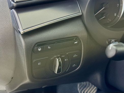 Used 2023 INFINITI QX55 Luxe w/ Cargo Package image 10