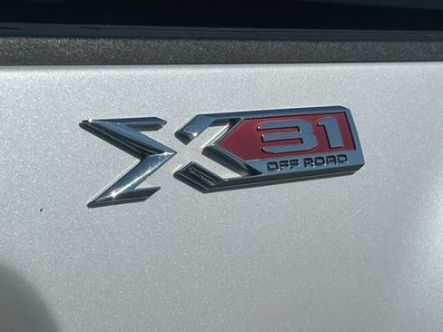 Used 2020 GMC Sierra 3500 SLT w/ SLT Premium Plus Package AWD/4WD image 4
