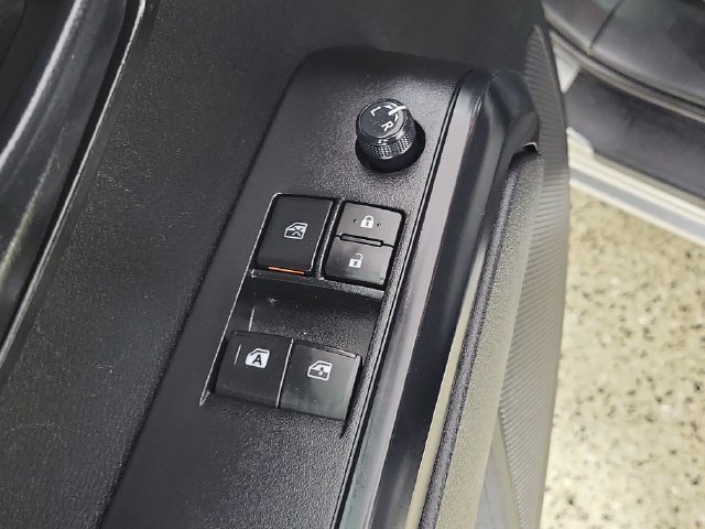 Used 2022 Toyota Tacoma SR w/ SR Convenience Package RWD image 22