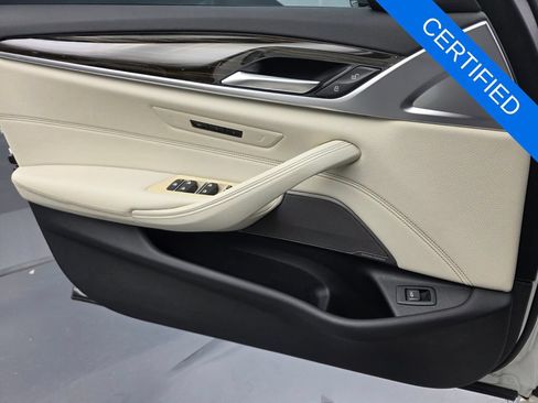 Used 2023 BMW 540i w/ M Sport Package RWD image 26