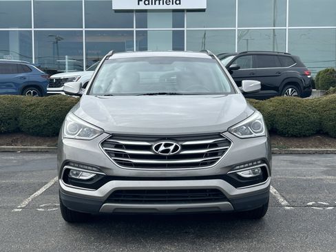 Used 2017 Hyundai Santa Fe Sport image 2