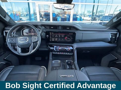 Used 2025 GMC Sierra 2500 AT4X image 4