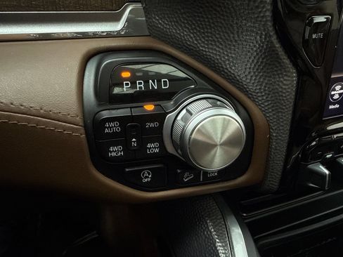 Used 2021 RAM 1500 Limited AWD/4WD image 32