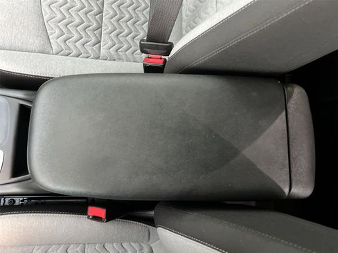 Used 2023 Chevrolet Equinox LT image 21