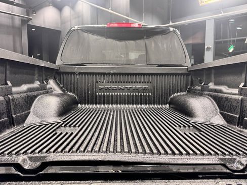 Certified 2023 Nissan Frontier SV image 26