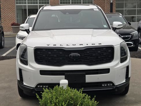 Used 2021 Kia Telluride SX w/ Nightfall Edition Package AWD/4WD image 4
