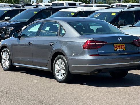Used 2018 Volkswagen Passat 2.0T S FWD image 6
