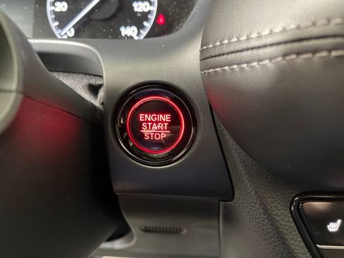 Certified 2025 Honda HR-V EX-L image 31