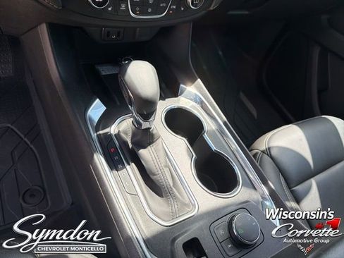 Used 2023 Chevrolet Traverse LT AWD/4WD image 14