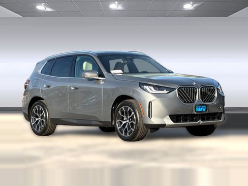 Used 2026 BMW X3 xDrive30i w/ Premium Package AWD/4WD image 7
