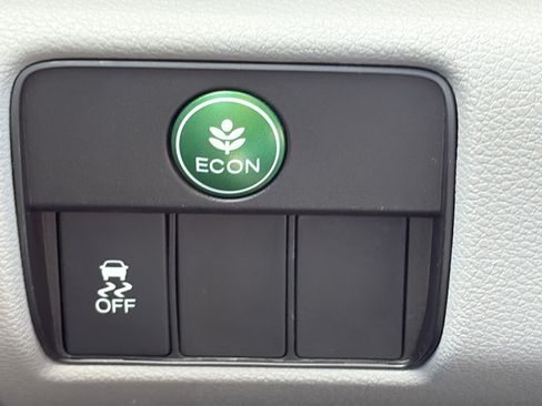 Used 2015 Honda Accord LX image 22