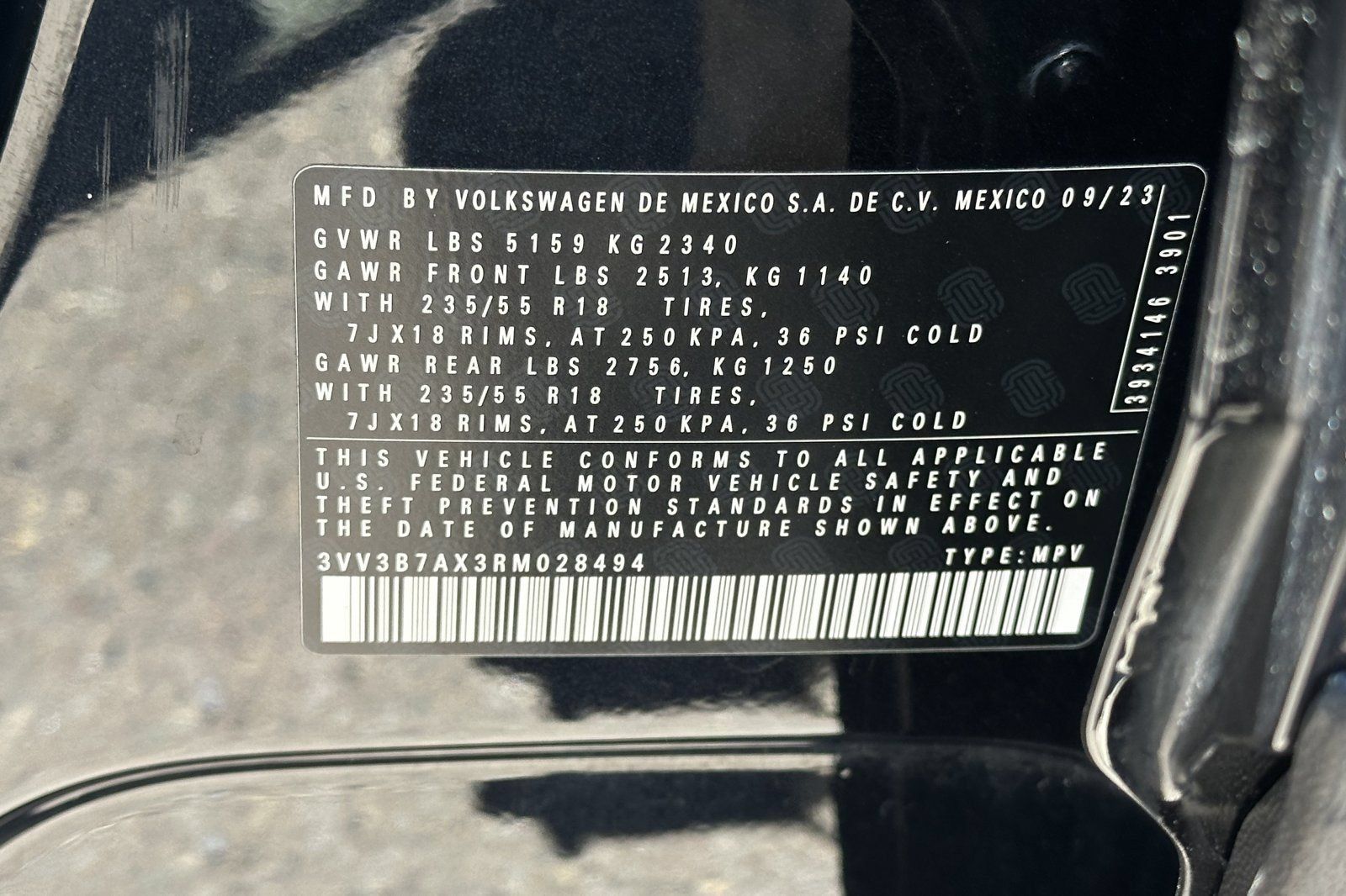 Used 2024 Volkswagen Tiguan SE FWD image 30