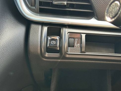 Used 2019 Cadillac XTS Luxury FWD image 25