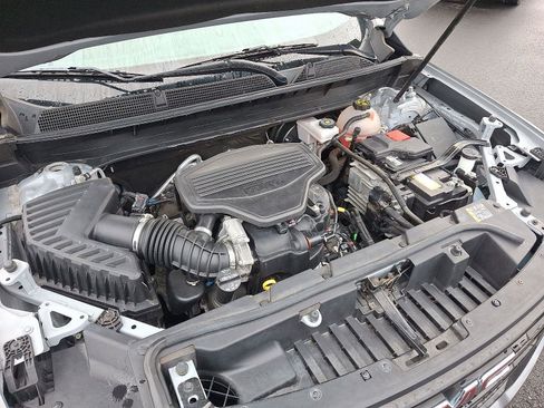 Used 2021 GMC Acadia SLE w/ Driver Convenience Package image 47