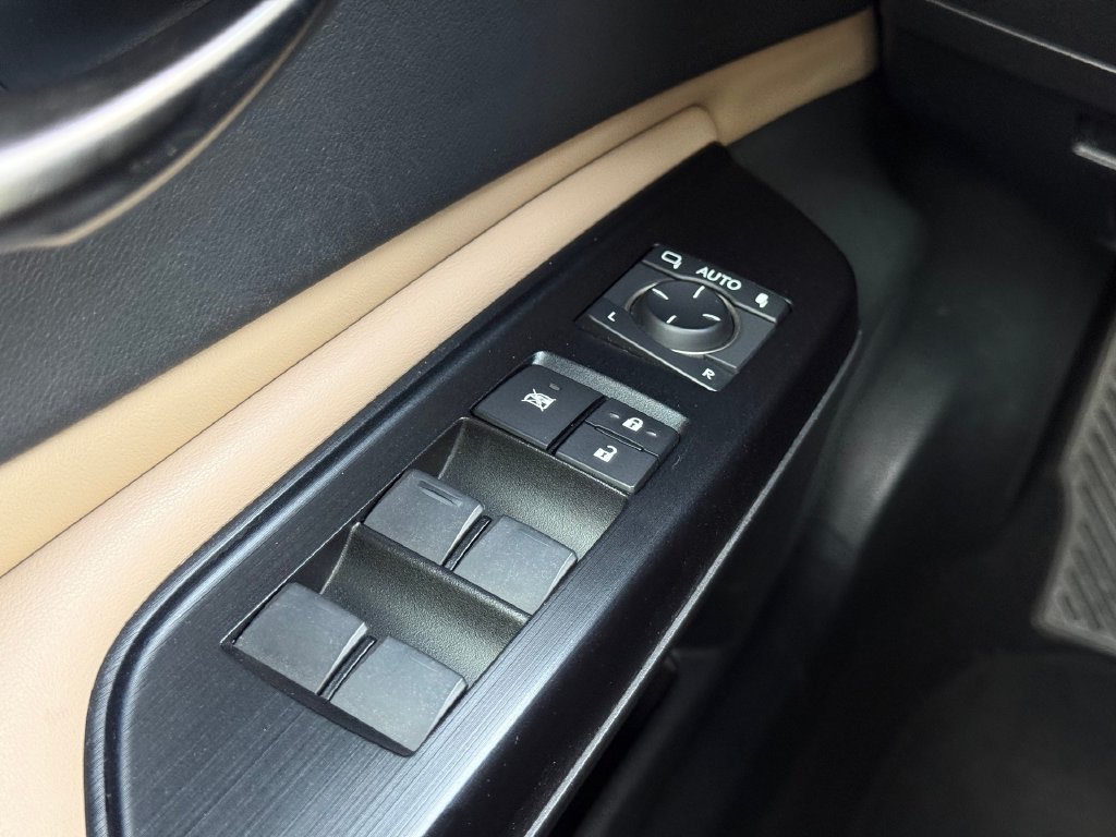 Used 2020 Lexus ES 350 w/ Premium Package FWD image 7