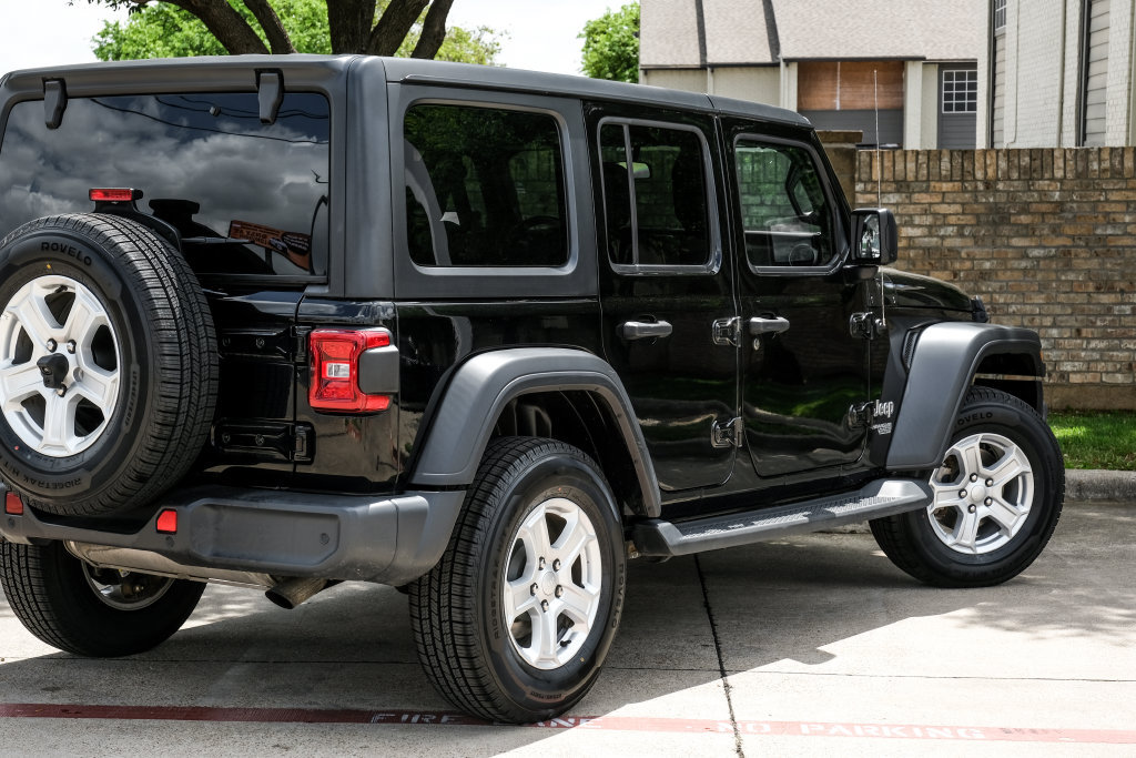 Used 2021 Jeep Wrangler Unlimited Sport AWD/4WD image 18