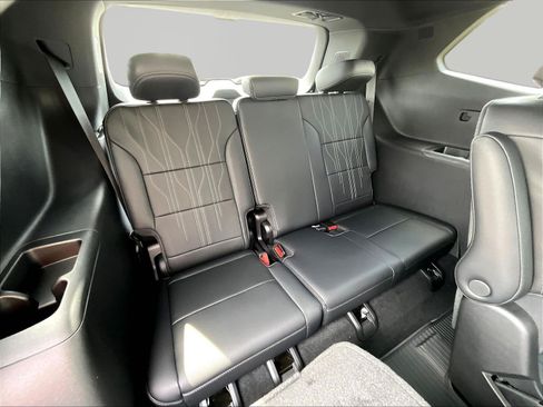 New 2026 Buick Enclave Avenir w/ Super Cruise Package FWD image 21