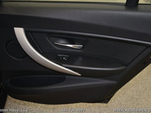 Used 2018 BMW 320i Sedan image 34