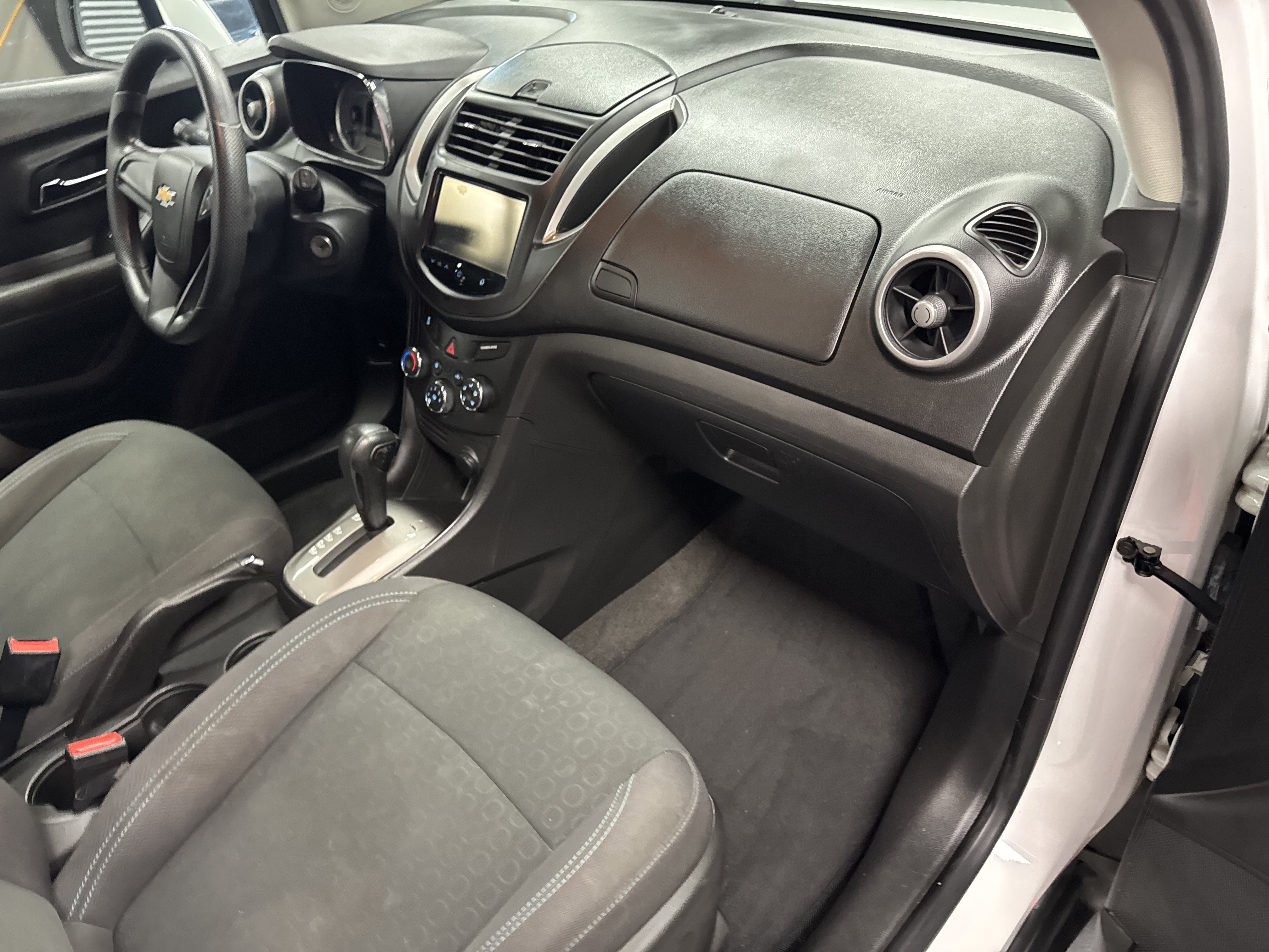 Used 2016 Chevrolet Trax LS FWD image 10