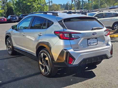 Used 2024 Subaru Crosstrek 2.5i Limited w/ Crosstrek Mirror Package AWD/4WD image 5
