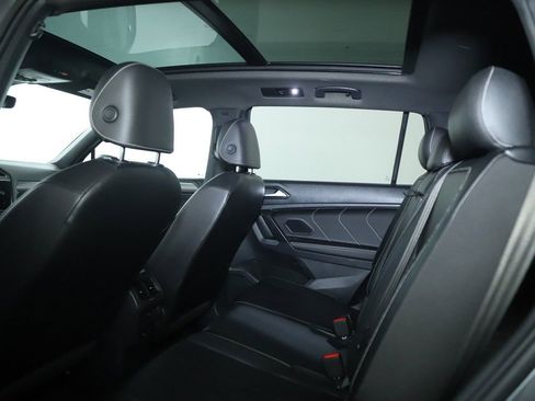 Used 2023 Volkswagen Tiguan SE R-Line FWD image 21