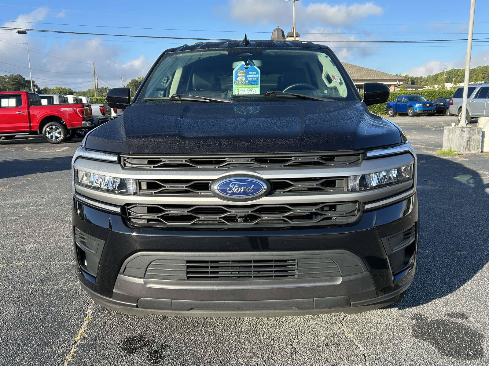 Used 2024 Ford Expedition XLT RWD image 8