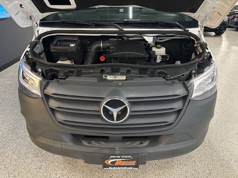 Used 2020 Mercedes-Benz Sprinter 2500 image 23
