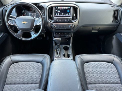 Used 2017 Chevrolet Colorado Z71 image 12