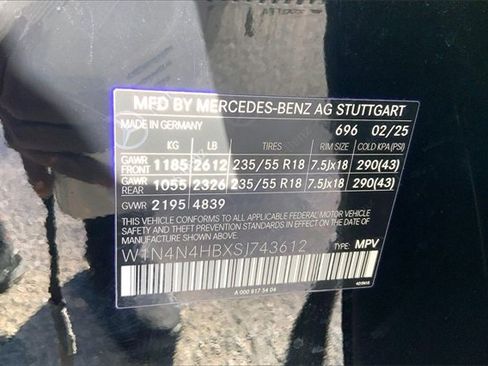 Used 2025 Mercedes-Benz GLA 250 4MATIC image 29