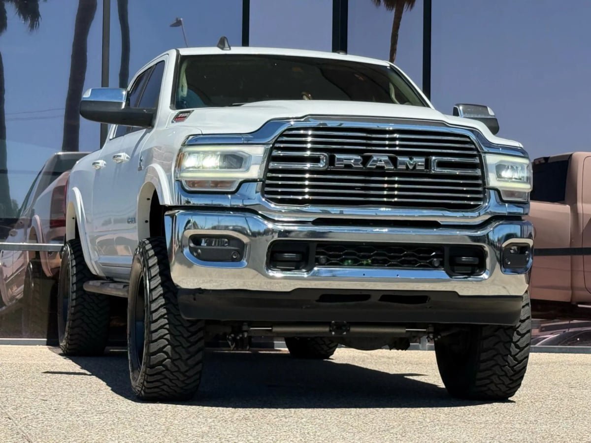 Used 2019 RAM 3500 Laramie AWD/4WD image 19
