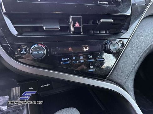 Used 2023 Toyota Camry LE image 33