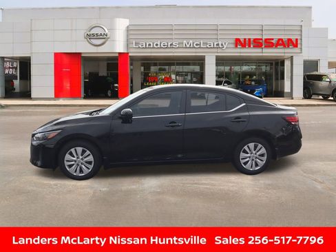 Used 2025 Nissan Sentra S image 8