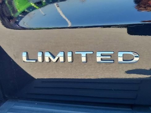 Used 2024 Ford Expedition Max Limited RWD image 9