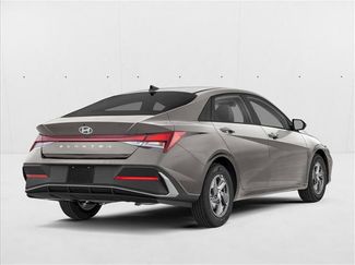 New 2025 Hyundai Elantra SE video 2