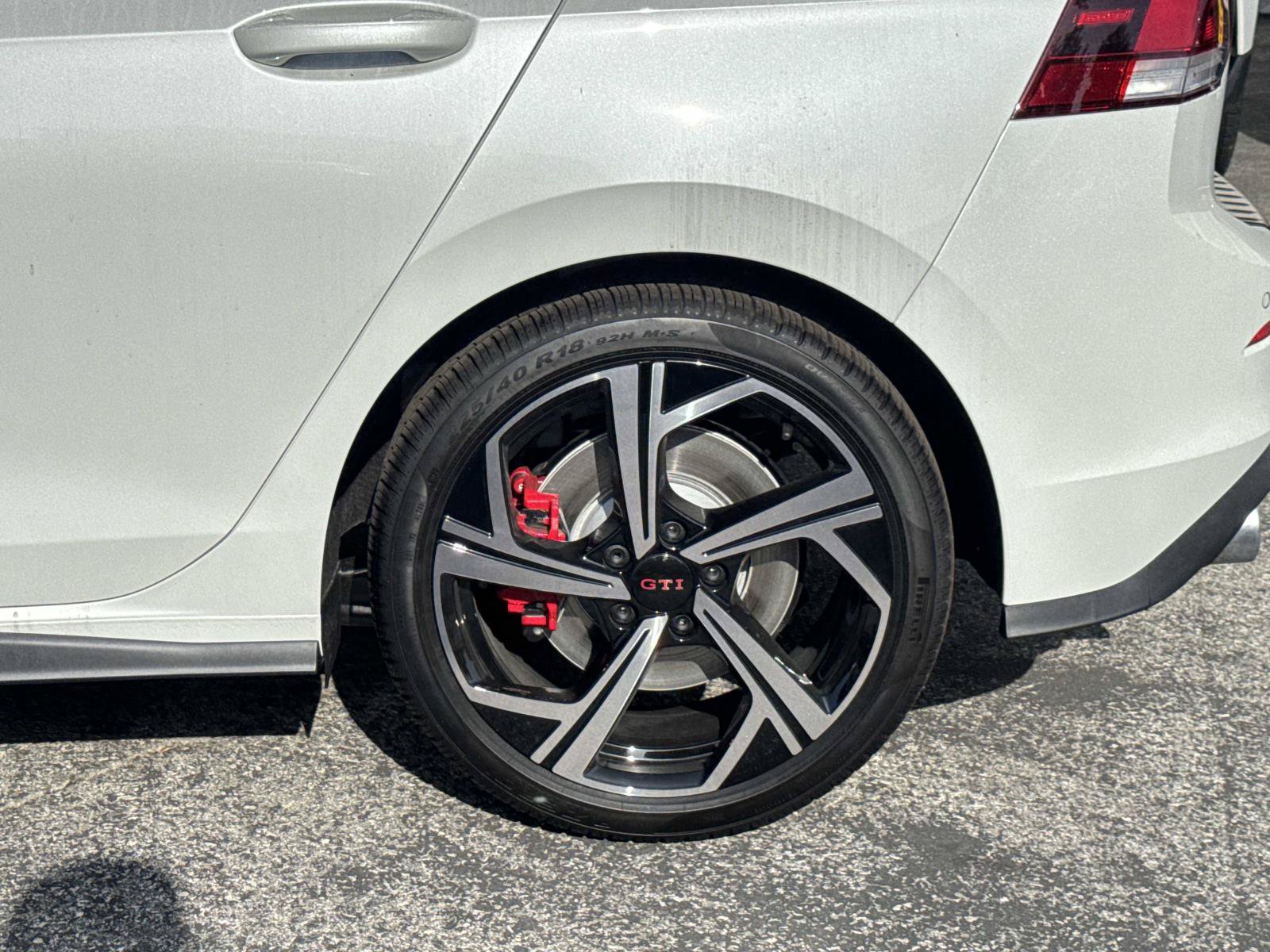 New 2026 Volkswagen GTI SE FWD image 6