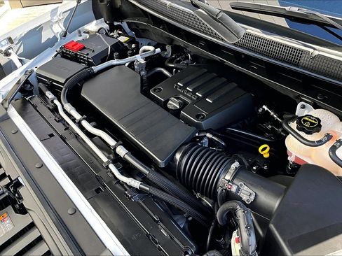 Used 2025 Chevrolet Silverado 1500 Custom w/ LPO, Dark Essentials Package image 31