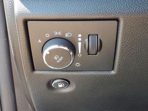 Used 2022 Jeep Grand Cherokee Limited AWD/4WD image 20
