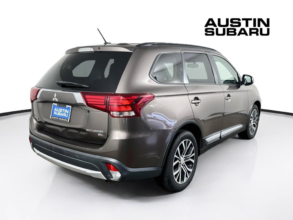 Used 2016 Mitsubishi Outlander AWD image 7