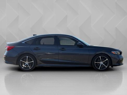 Used 2024 Honda Civic Touring image 4
