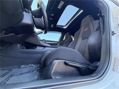 Used 2018 Honda Civic Si image 18