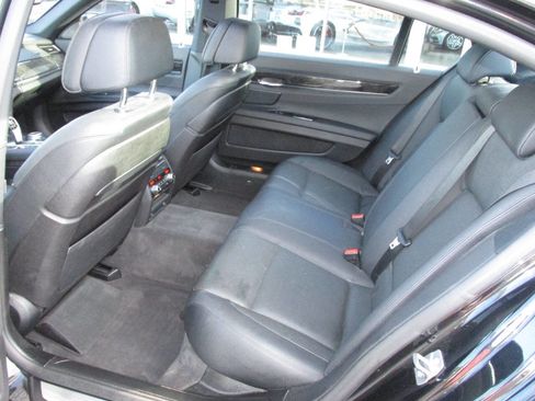 Used 2014 BMW 740Li w/ Executive Package image 11