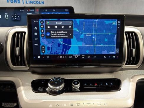 New 2026 Ford Expedition Active image 12