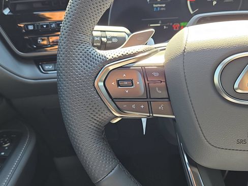 New 2026 Lexus TX 500h AWD image 21