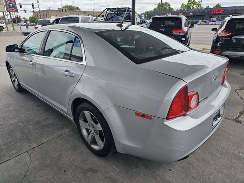 Used 2011 Chevrolet Malibu LT w/ Power Convenience Package FWD image 4