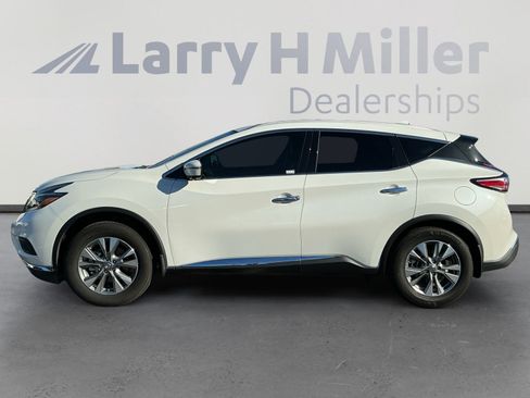 Used 2018 Nissan Murano SL w/ Moonroof Package image 2