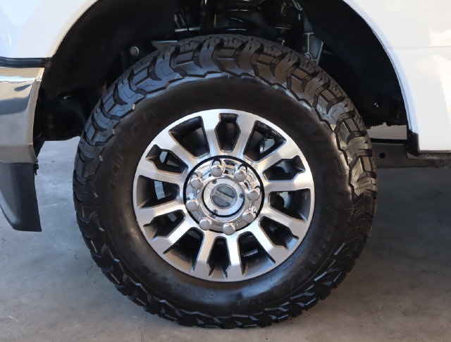 Used 2022 Ford F350 Lariat w/ Lariat Ultimate Package AWD/4WD image 11